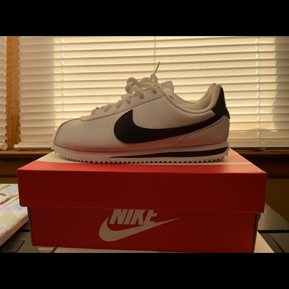 Nike Cortez Metallic Silver-Black&White